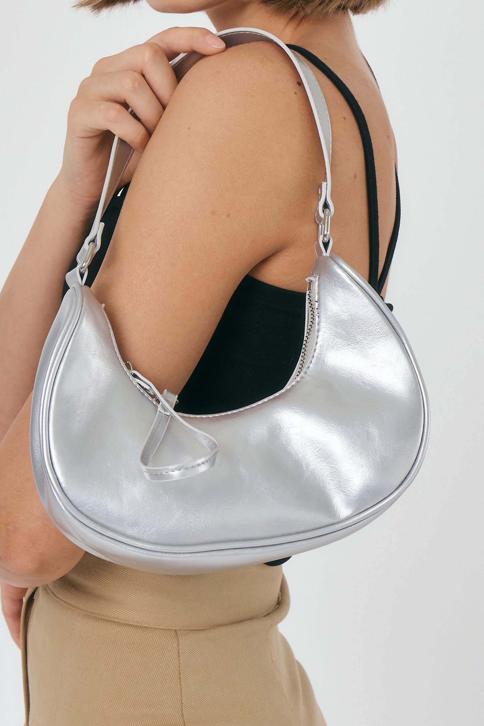 PetiteHoboBag_02.jpg